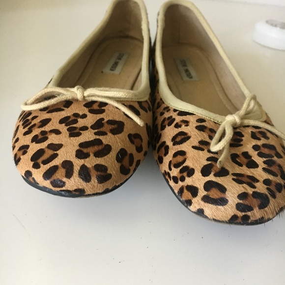 Steve Madden cheetah animal print flats - Picture 6 of 8